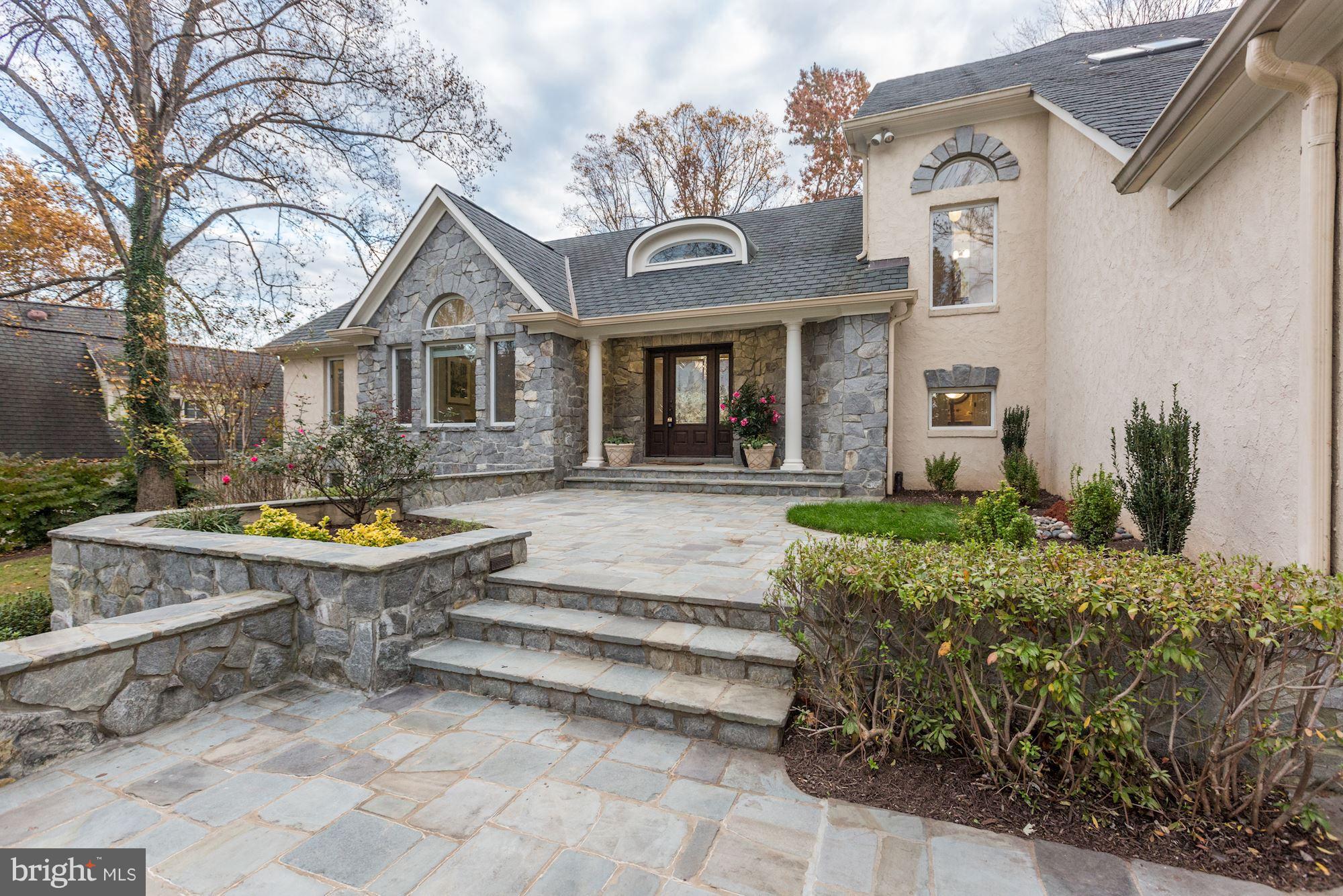 LANGLEY FOREST - Residential