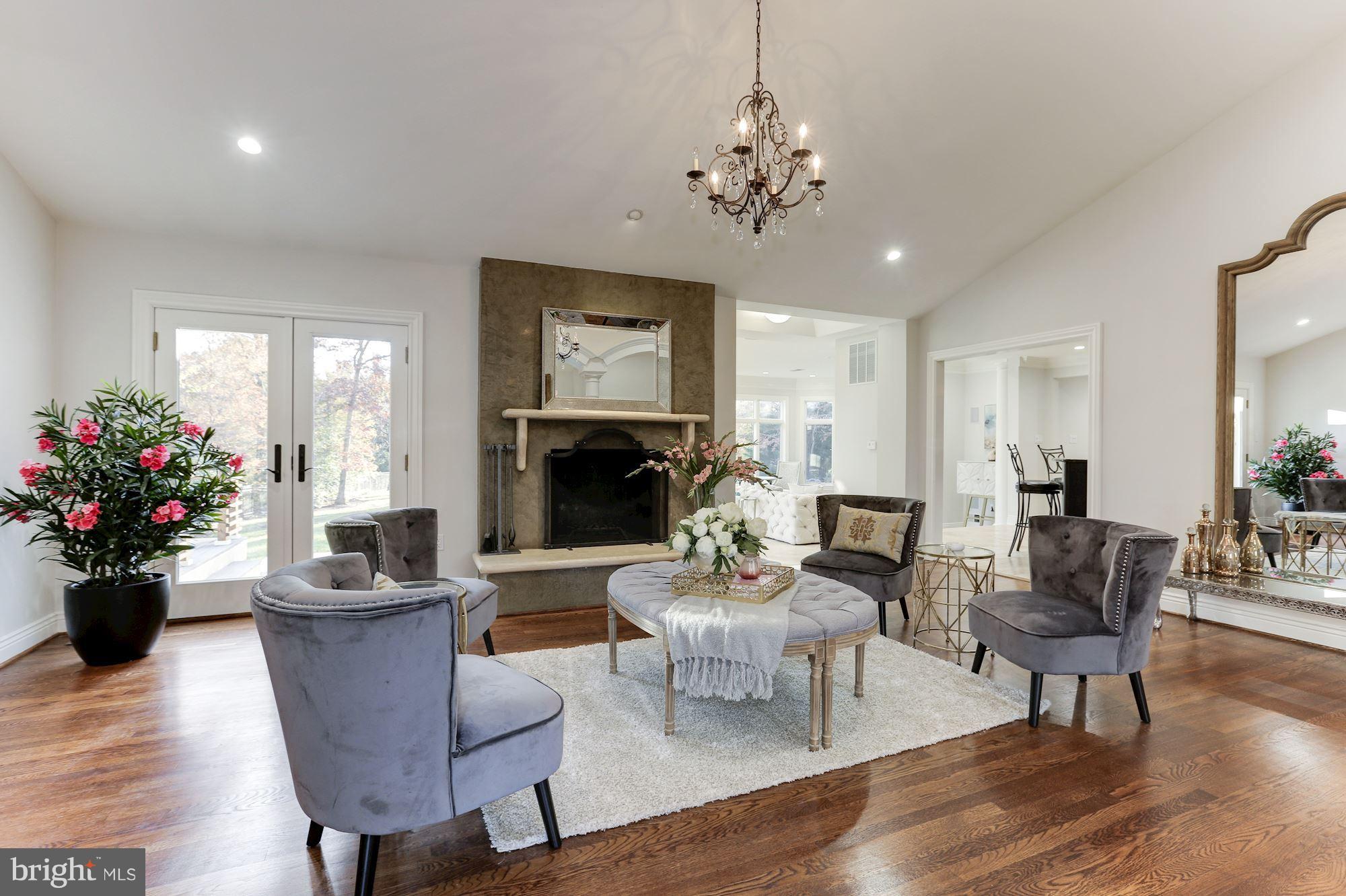 LANGLEY FOREST - Residential