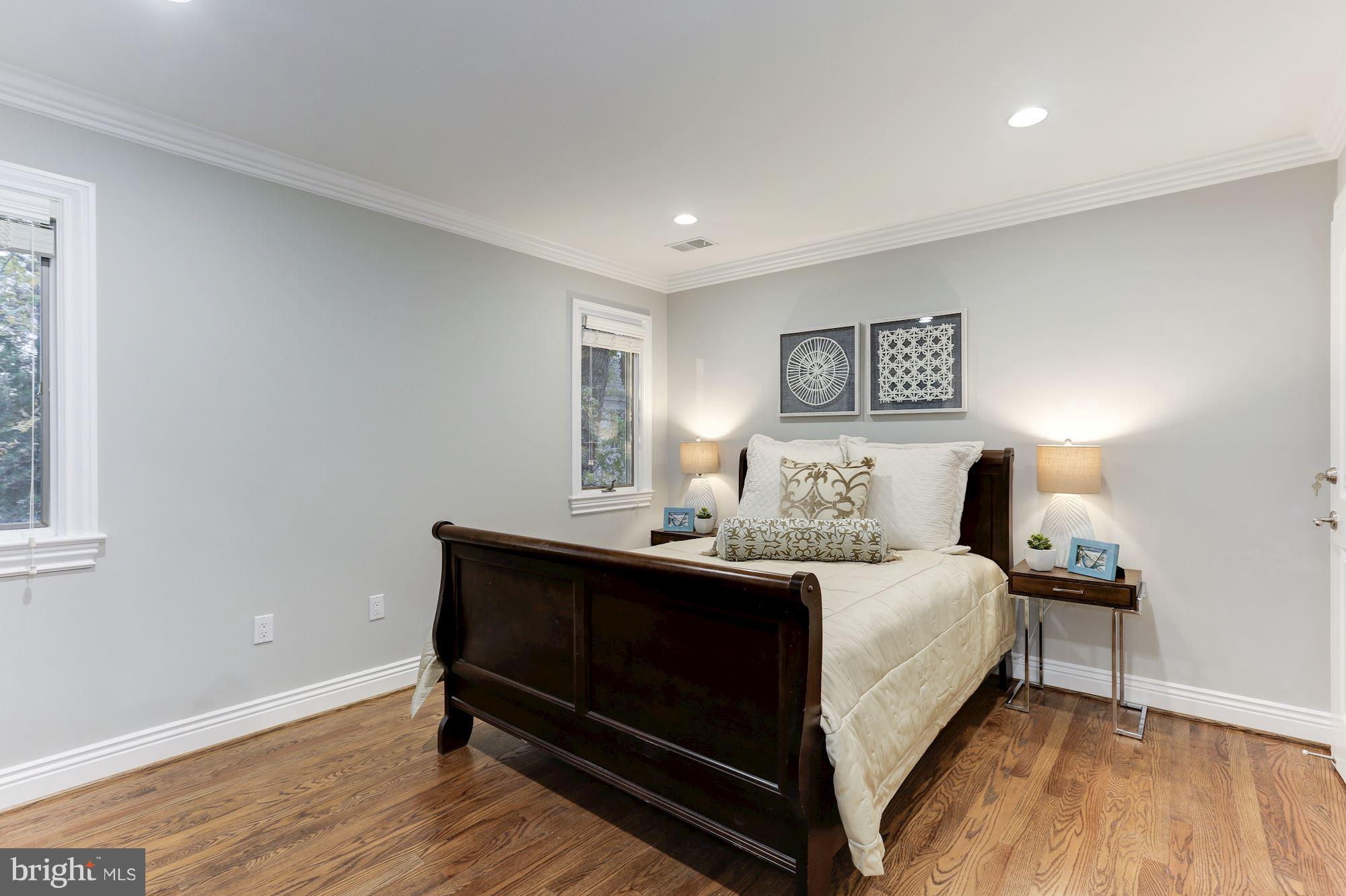 LANGLEY FOREST - Residential