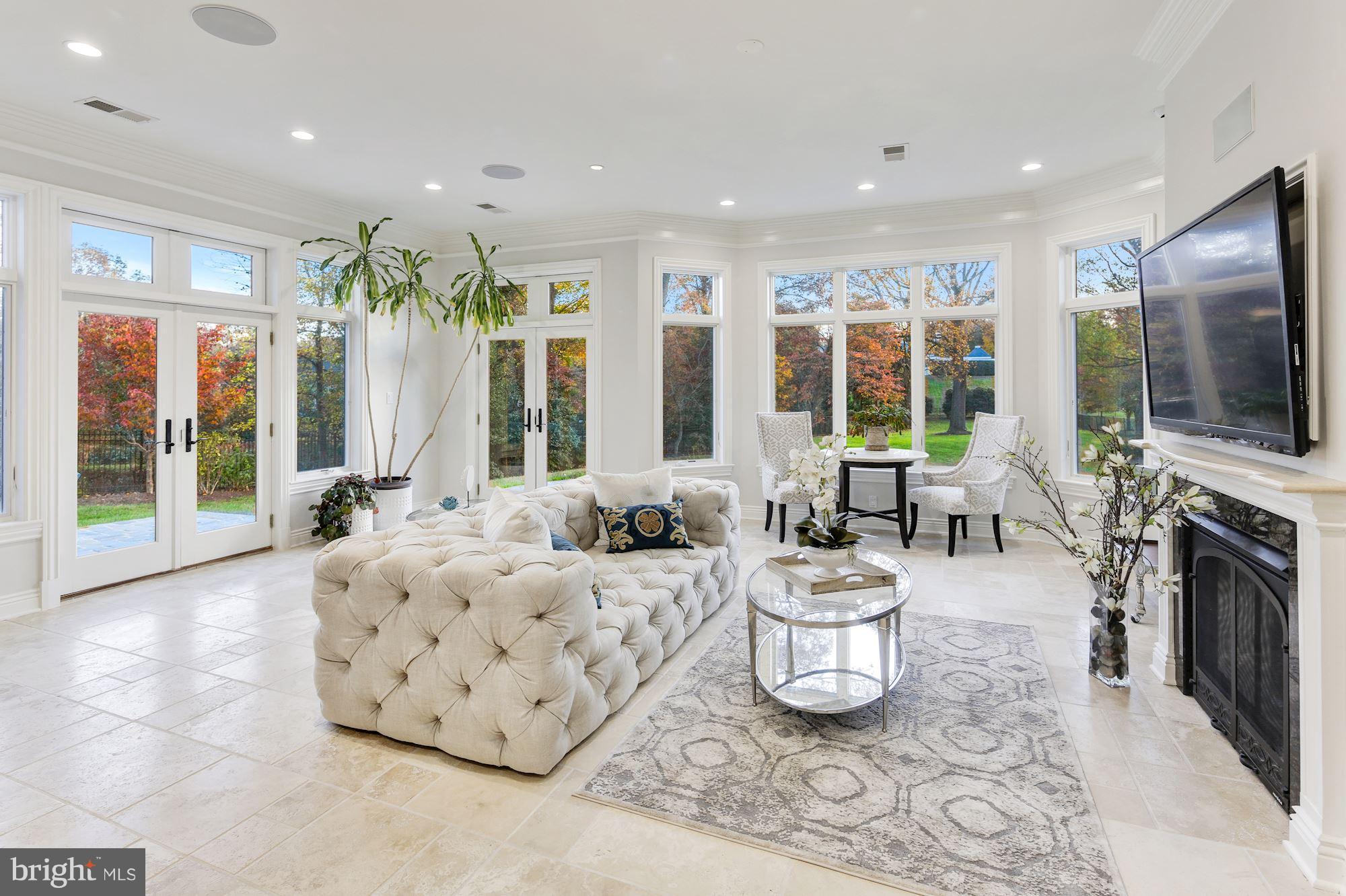 LANGLEY FOREST - Residential