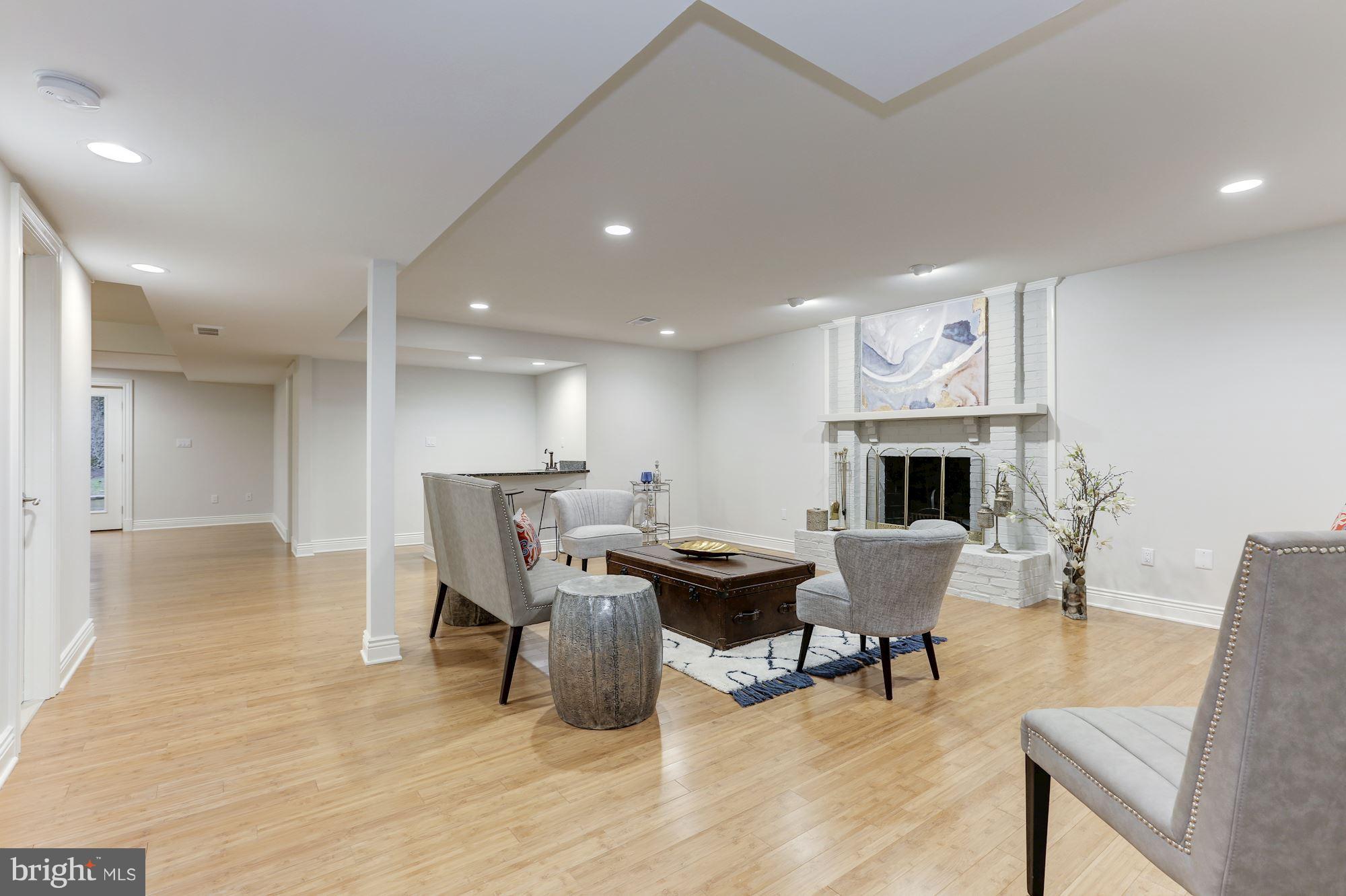 LANGLEY FOREST - Residential