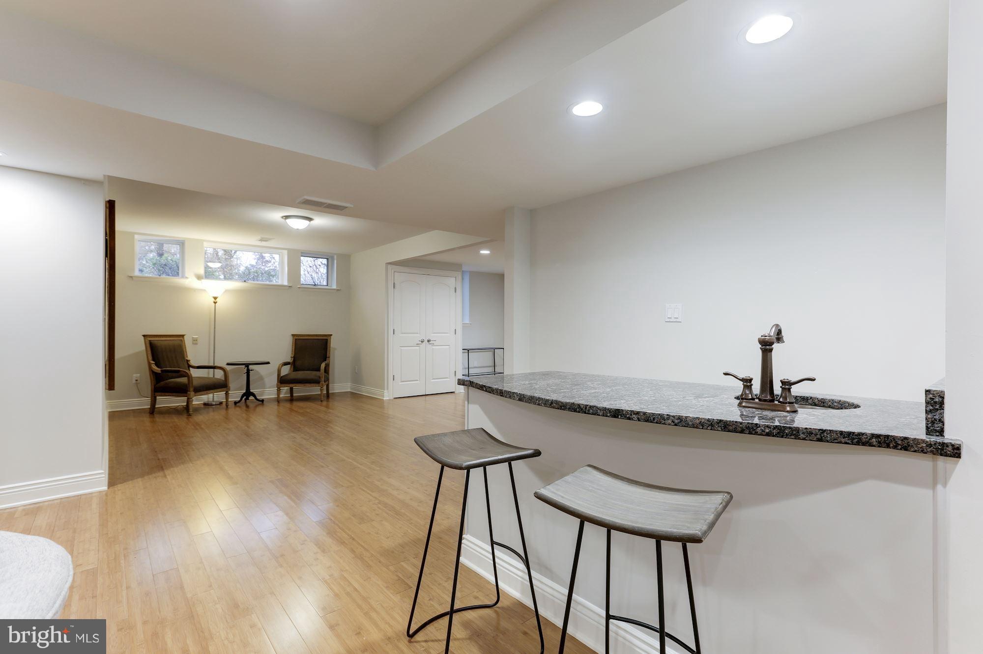 LANGLEY FOREST - Residential