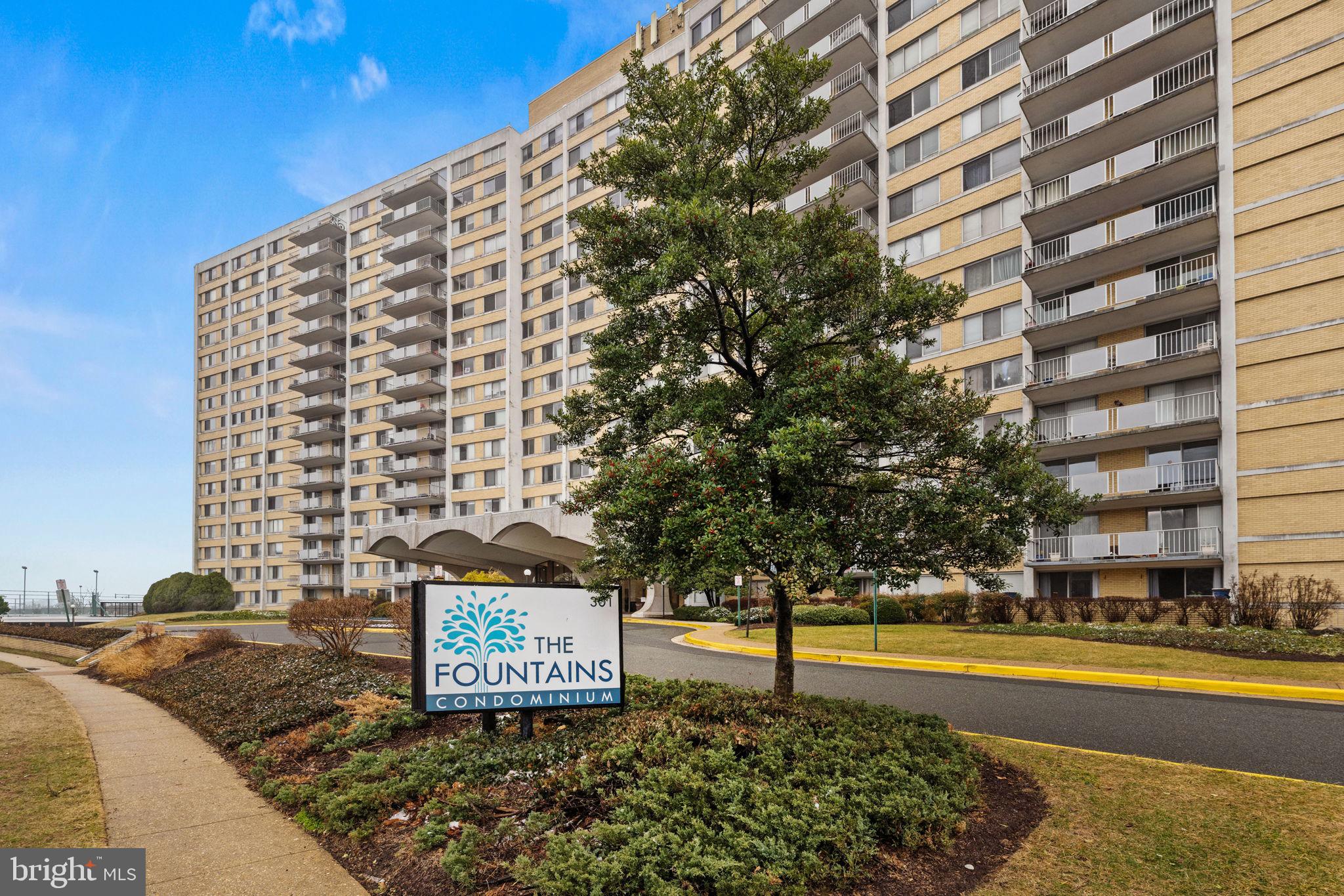 THE FOUNTAINS - Residential