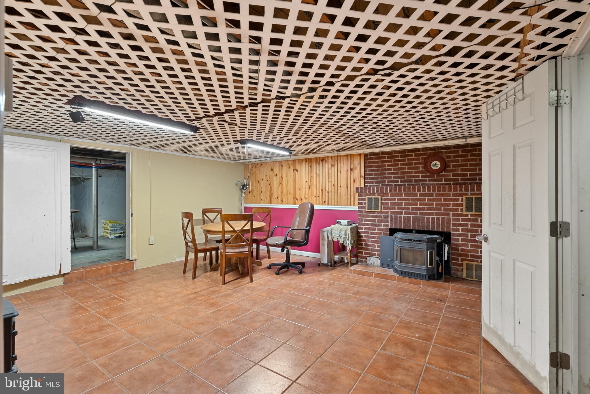 HAVERFORD CROSSING - Commercial Sale