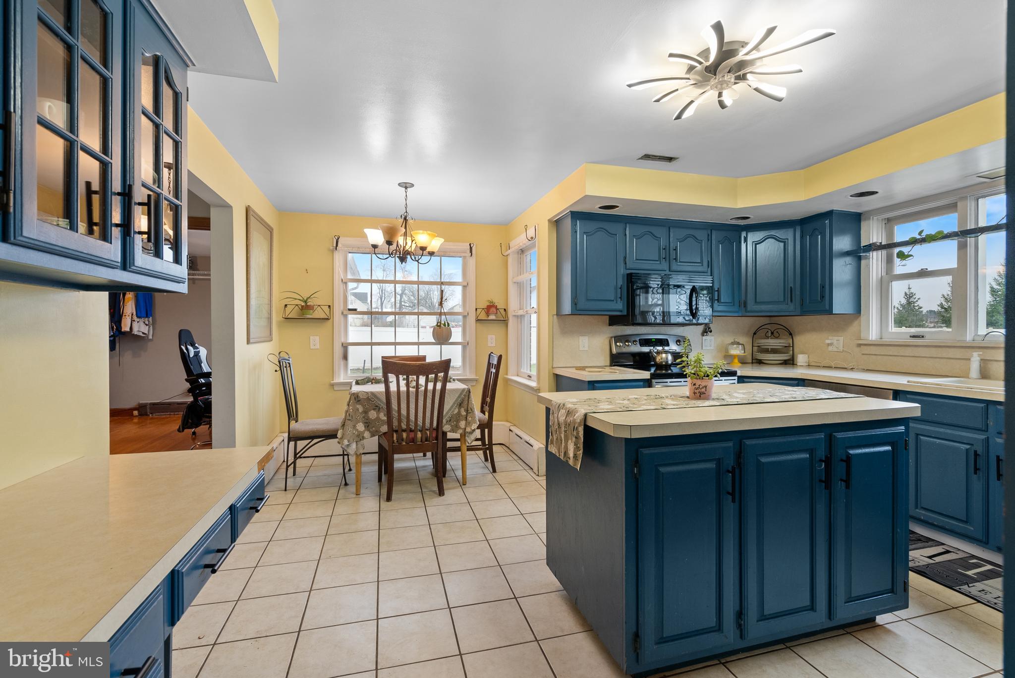 HAVERFORD CROSSING - Commercial Sale