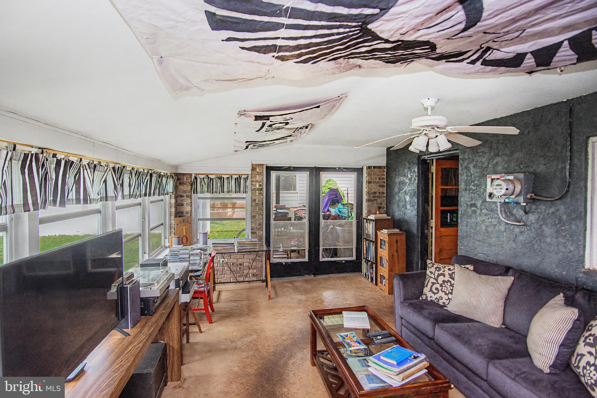 INGLEWOOD GDNS - Residential