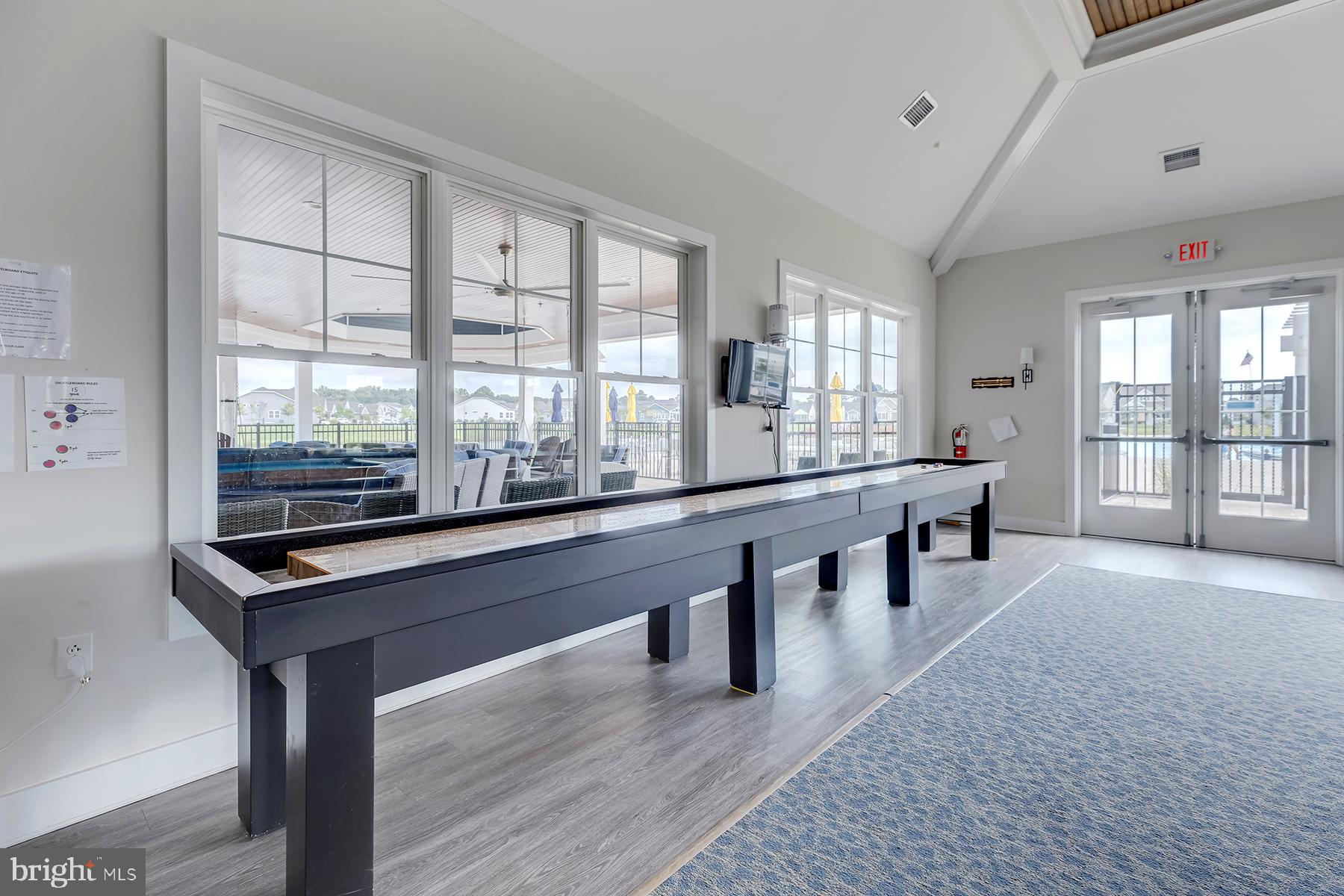 PENINSULA LAKES - Residential