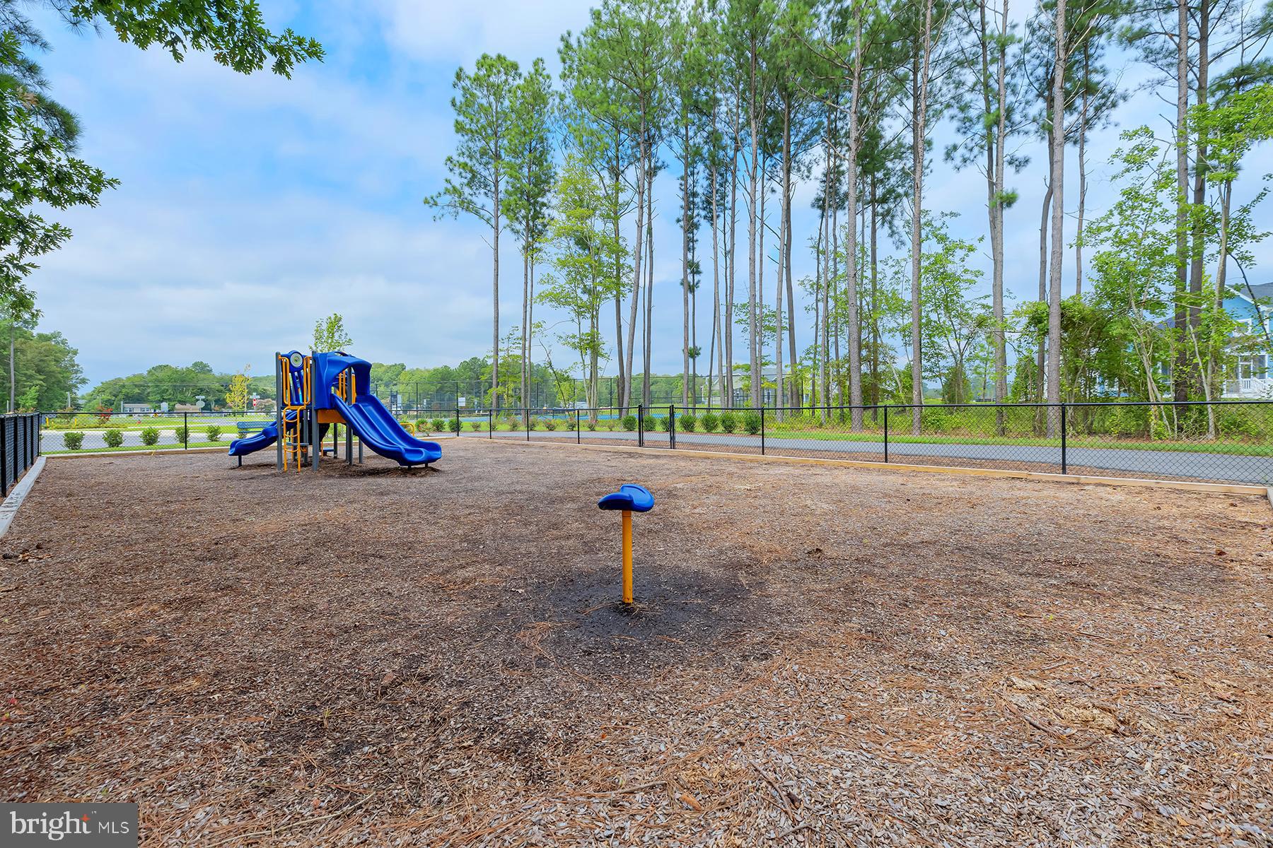 PENINSULA LAKES - Residential