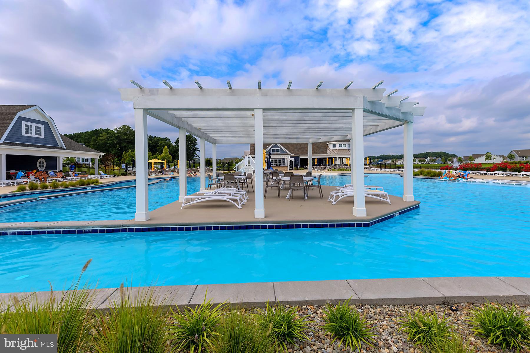 PENINSULA LAKES - Residential