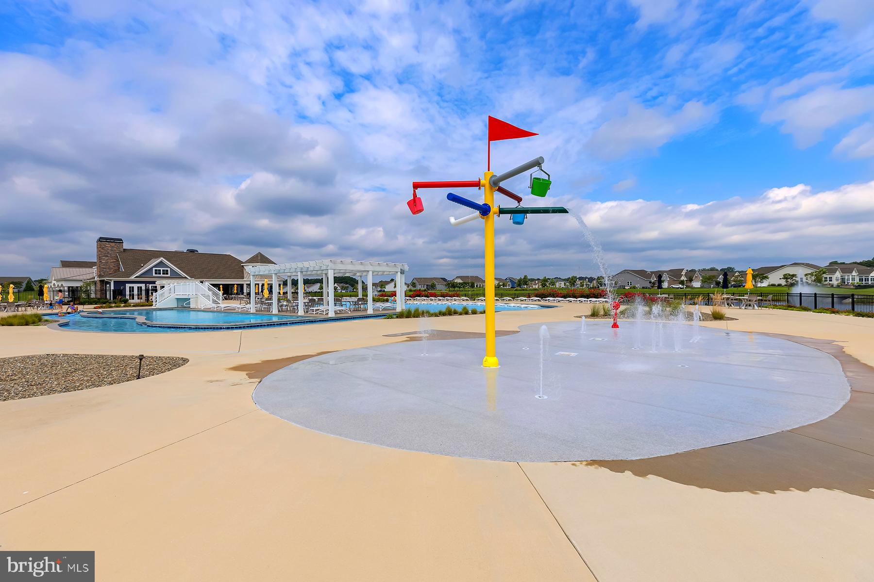 PENINSULA LAKES - Residential