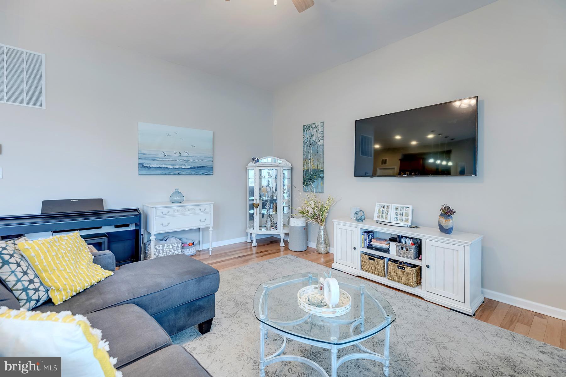 PENINSULA LAKES - Residential