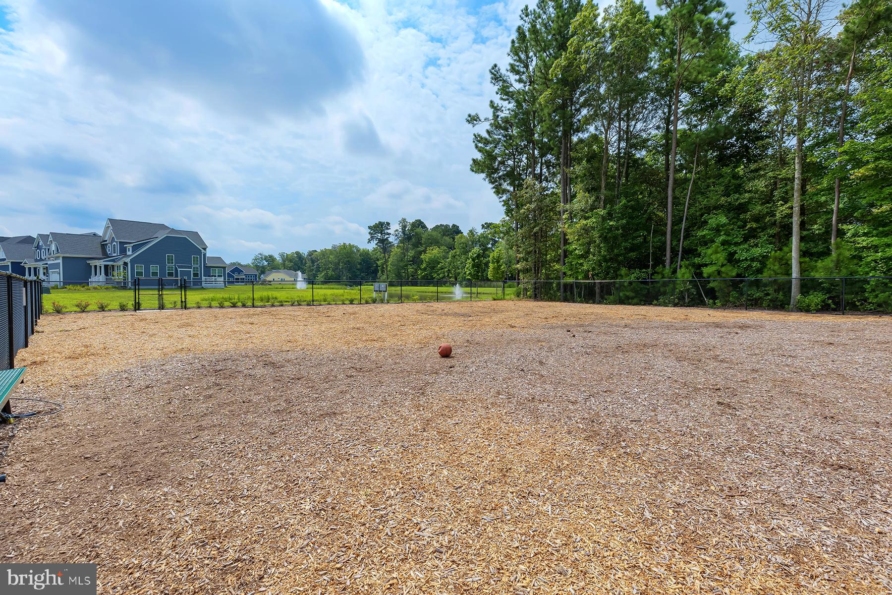 PENINSULA LAKES - Residential
