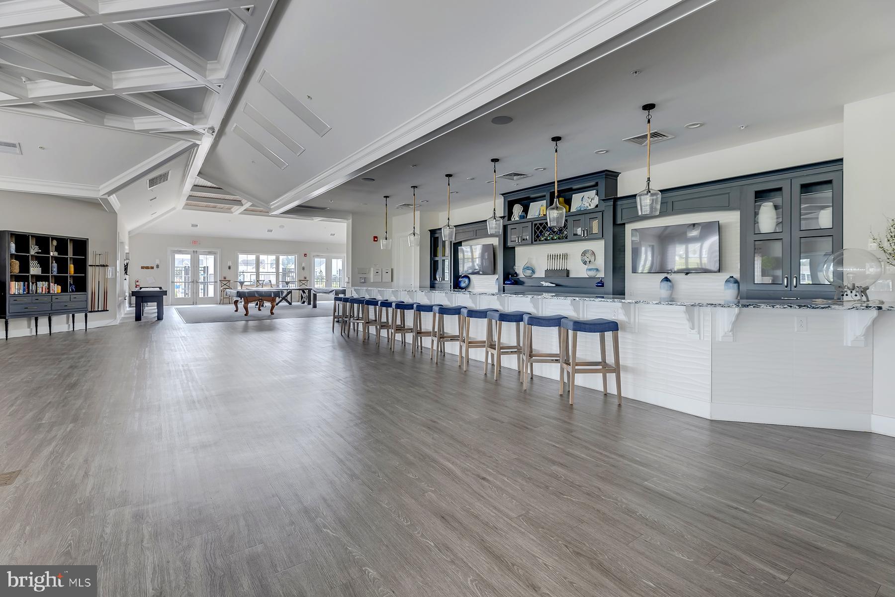 PENINSULA LAKES - Residential