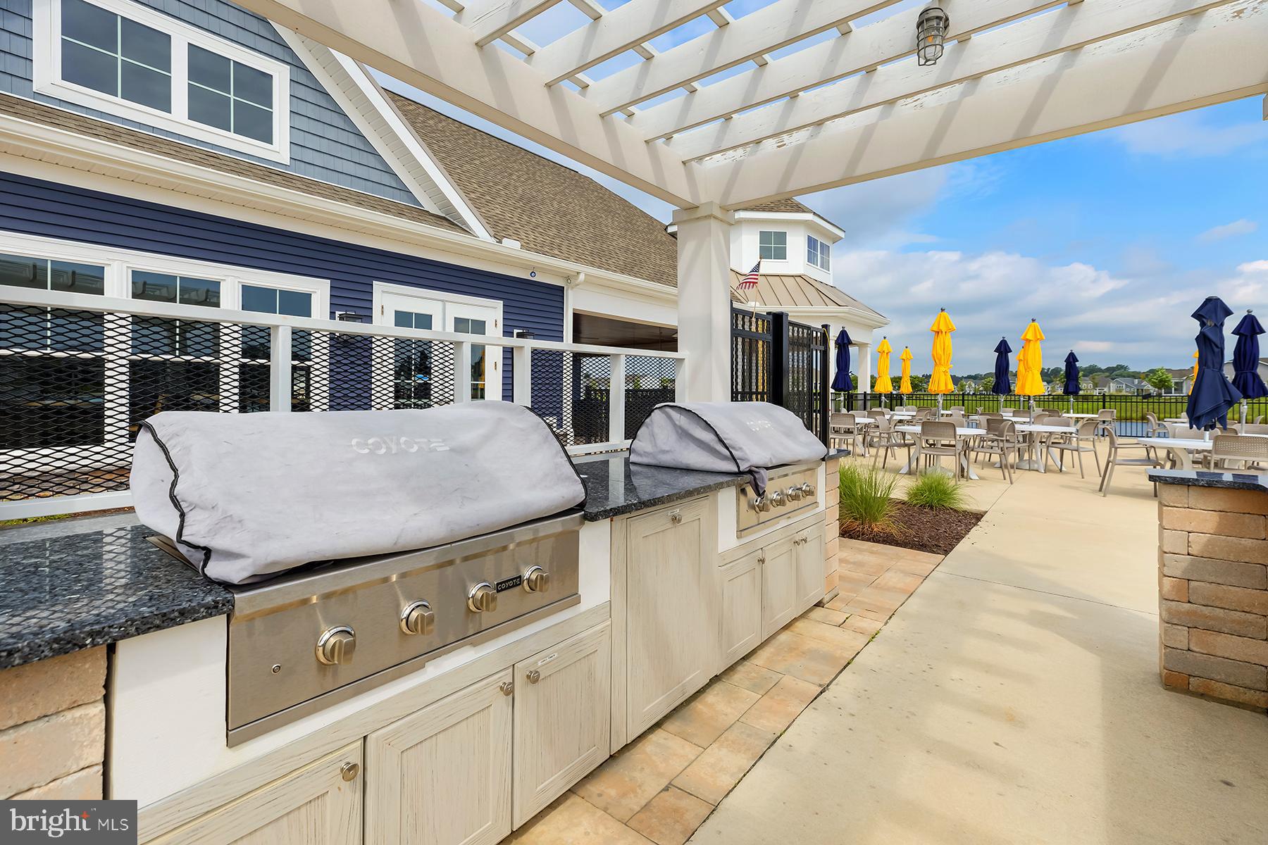 PENINSULA LAKES - Residential