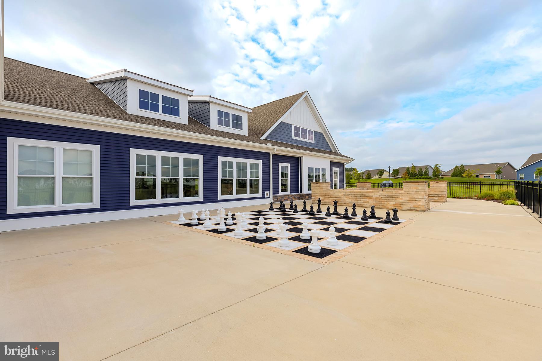 PENINSULA LAKES - Residential