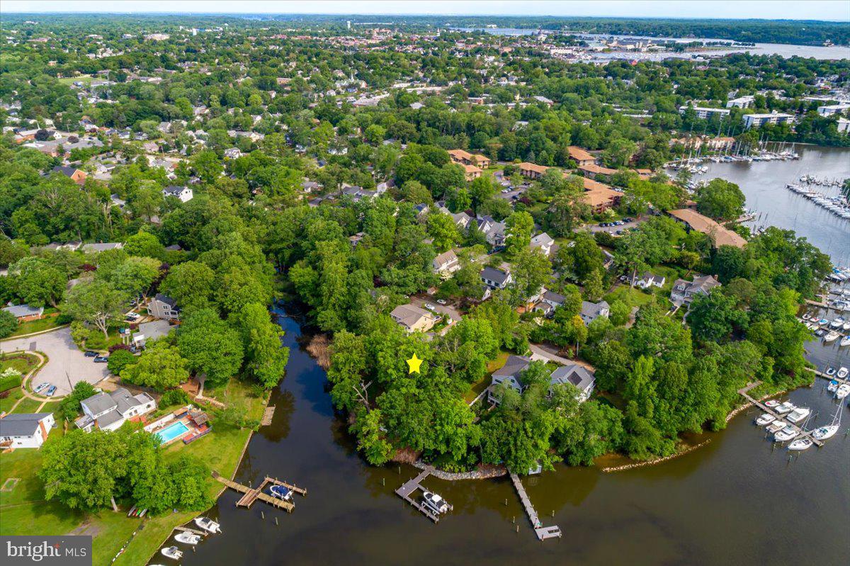 PARKWOOD - Land