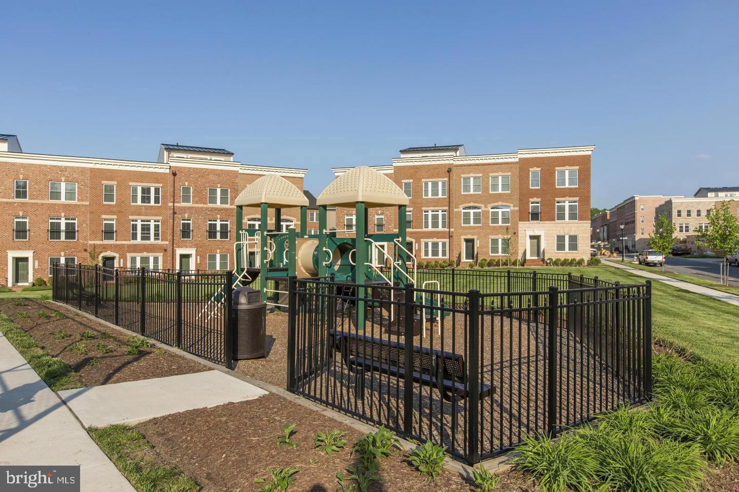 PARKLANDS AT WATKINS MILL - Residential Lease