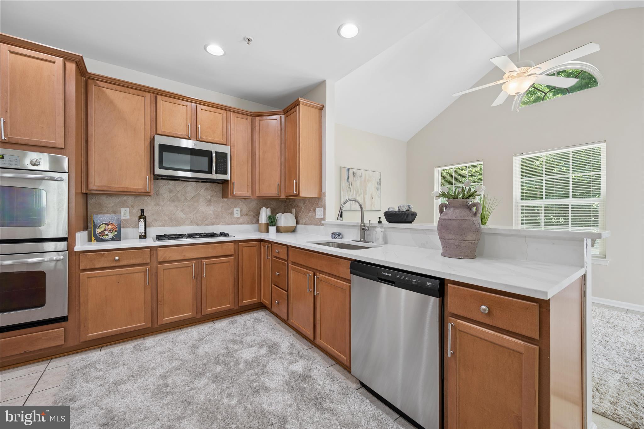 OAK CREEK CLUB GOLF COURSE - Residential