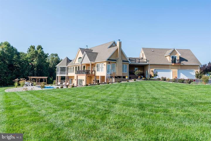 SUNSET POINTE - Residential