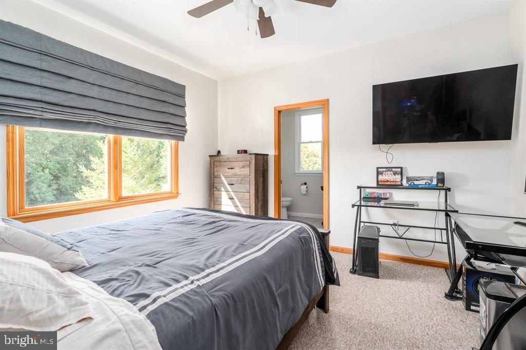 SUNSET POINTE - Residential