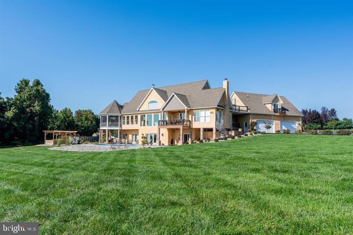 SUNSET POINTE - Residential
