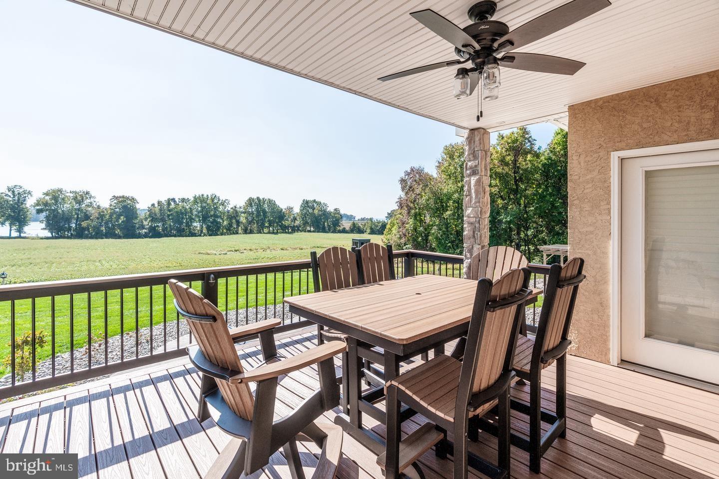 SUNSET POINTE - Residential