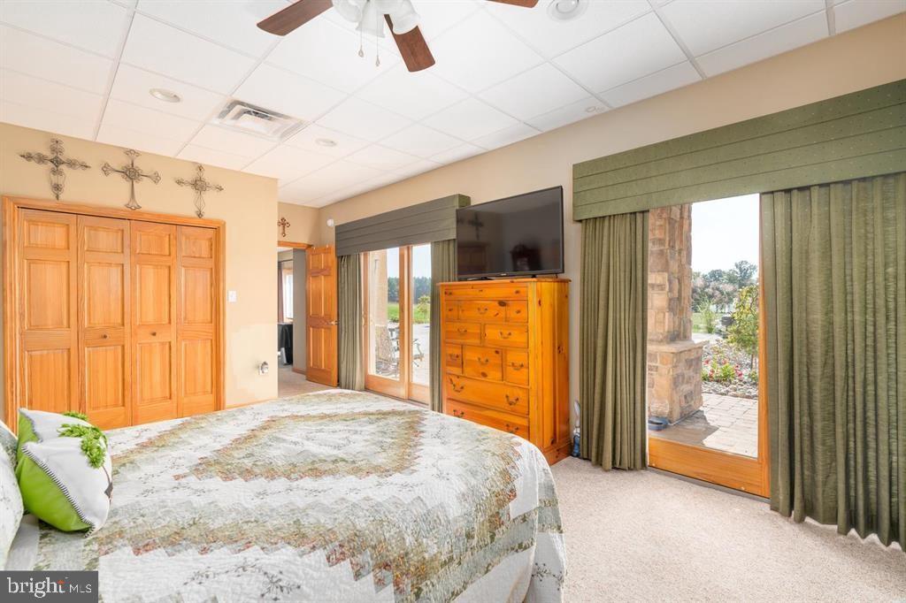 SUNSET POINTE - Residential