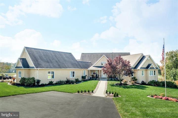 SUNSET POINTE - Residential