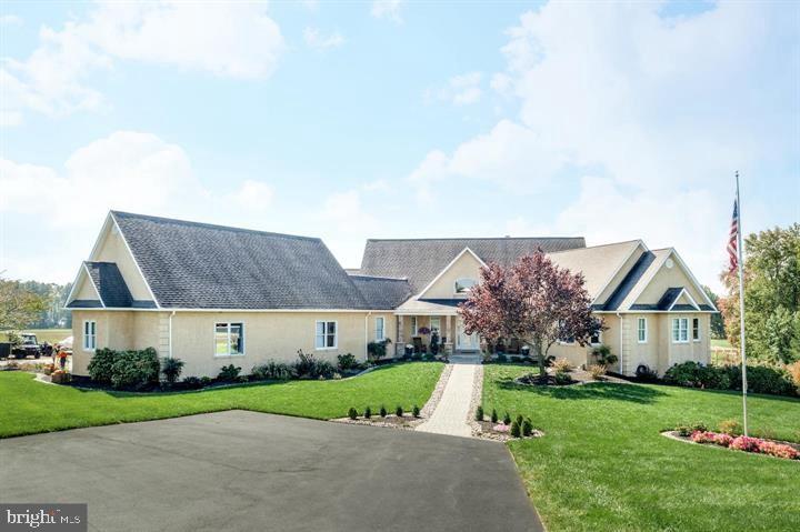 SUNSET POINTE - Residential
