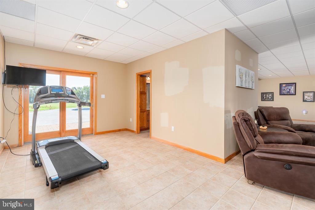 SUNSET POINTE - Residential