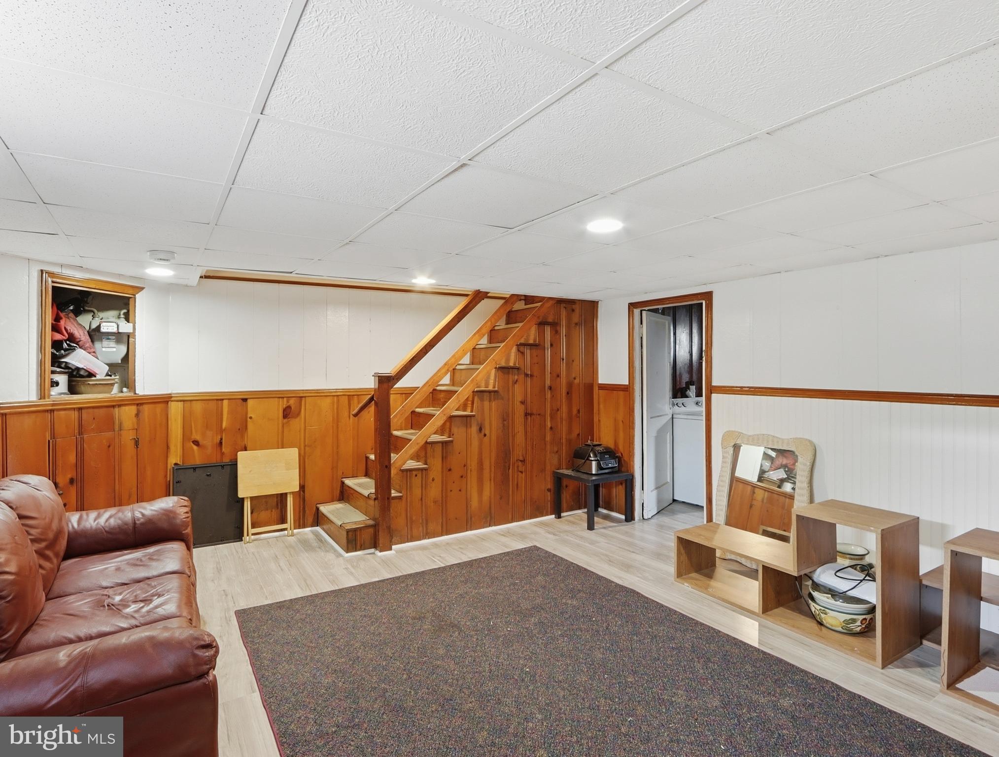 PERRING LOCH - Residential