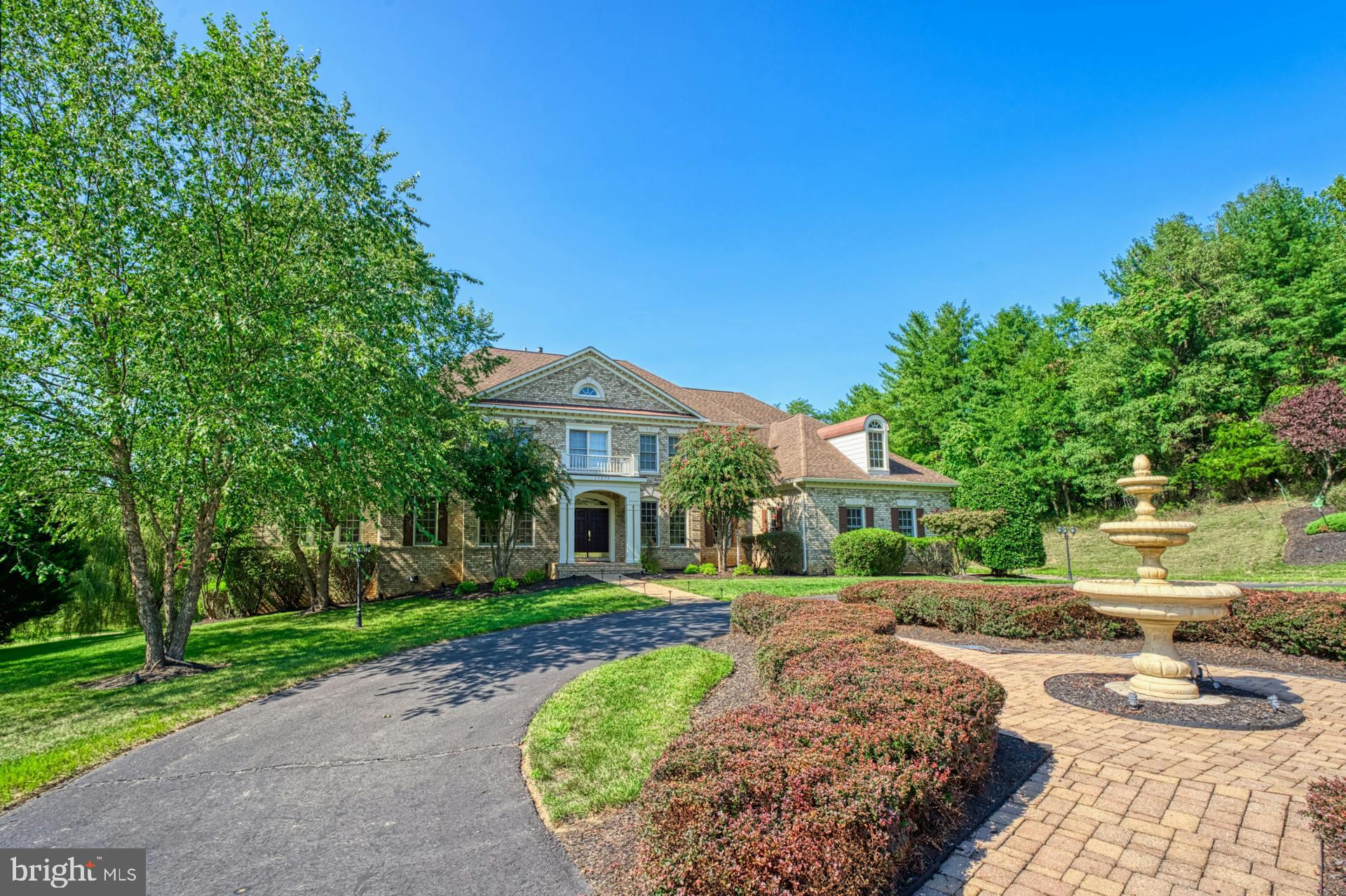 BEACON HILL - Residential
