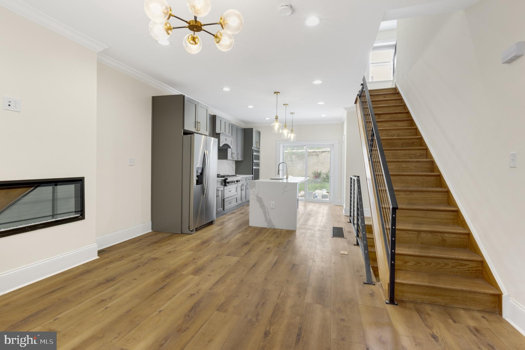 OLDE KENSINGTON - Residential Lease