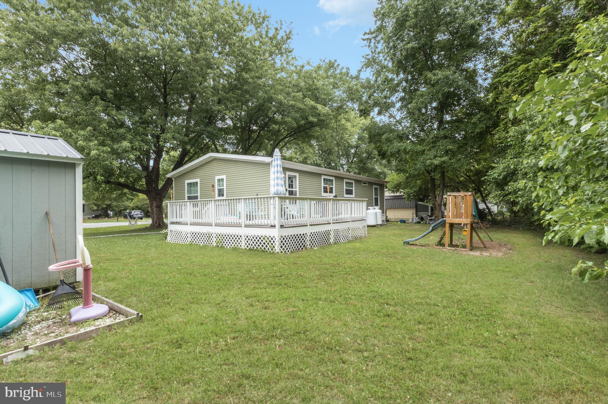 HOLLY VIEW - Residential
