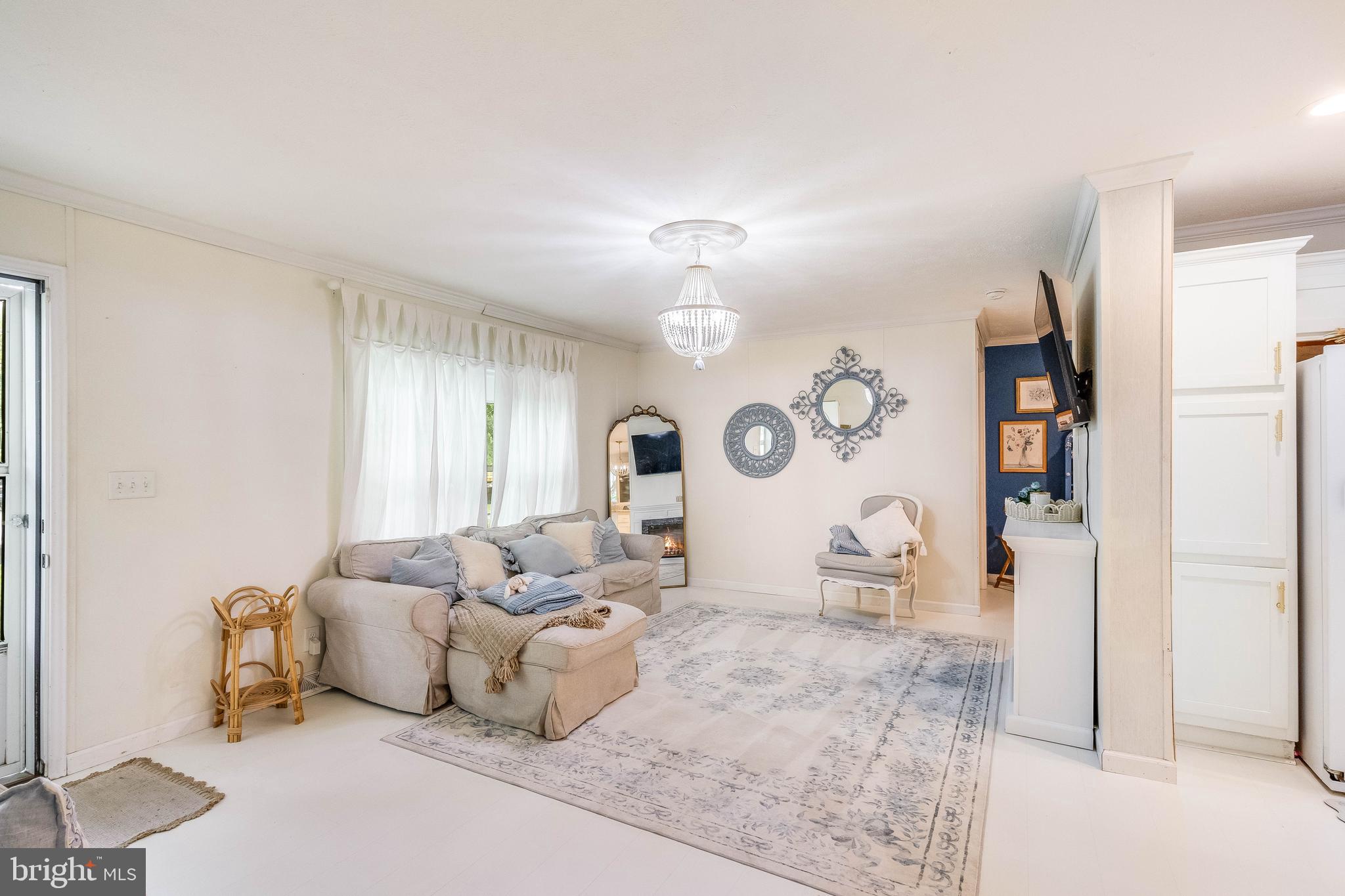 HOLLY VIEW - Residential