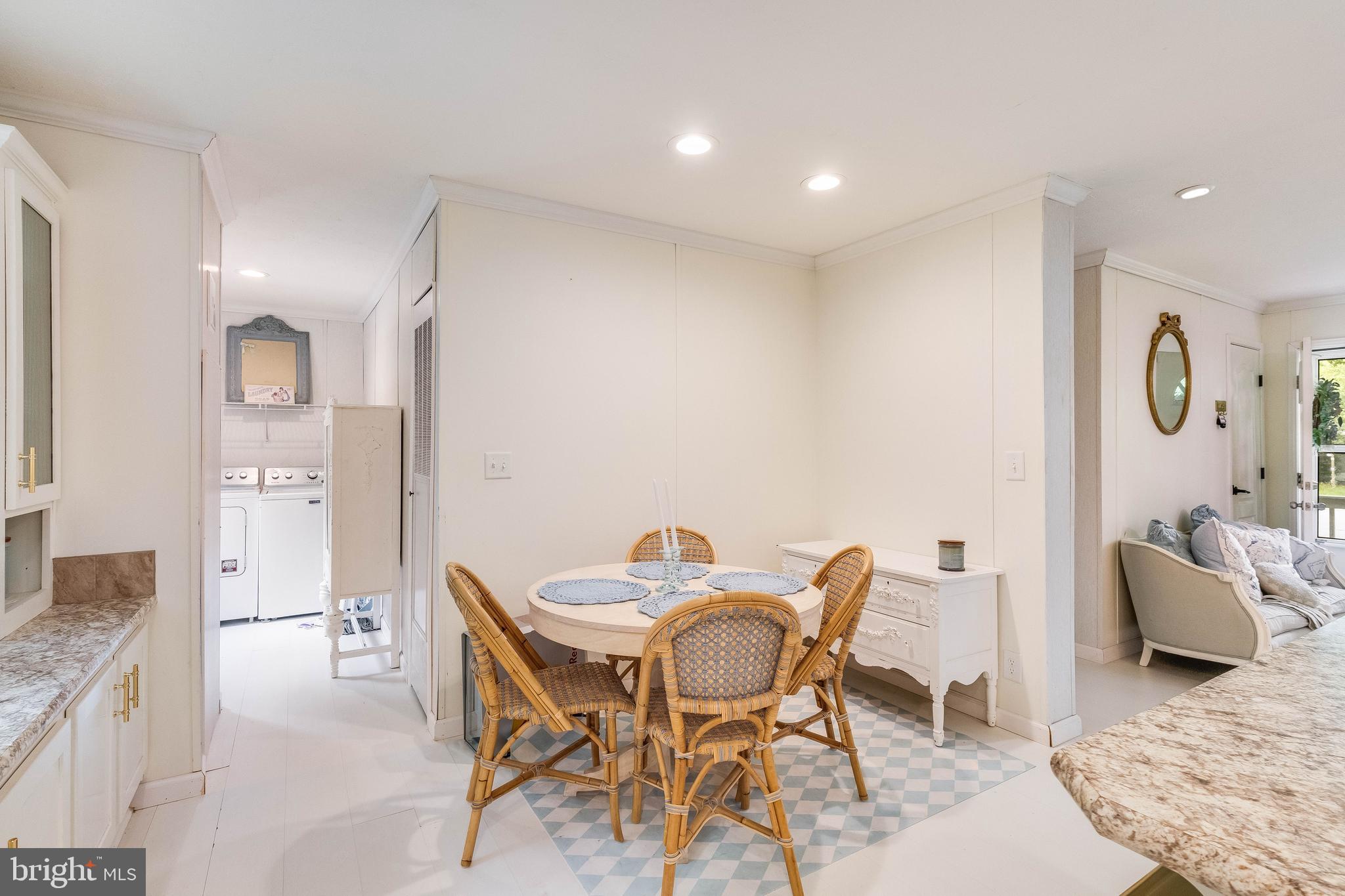 HOLLY VIEW - Residential