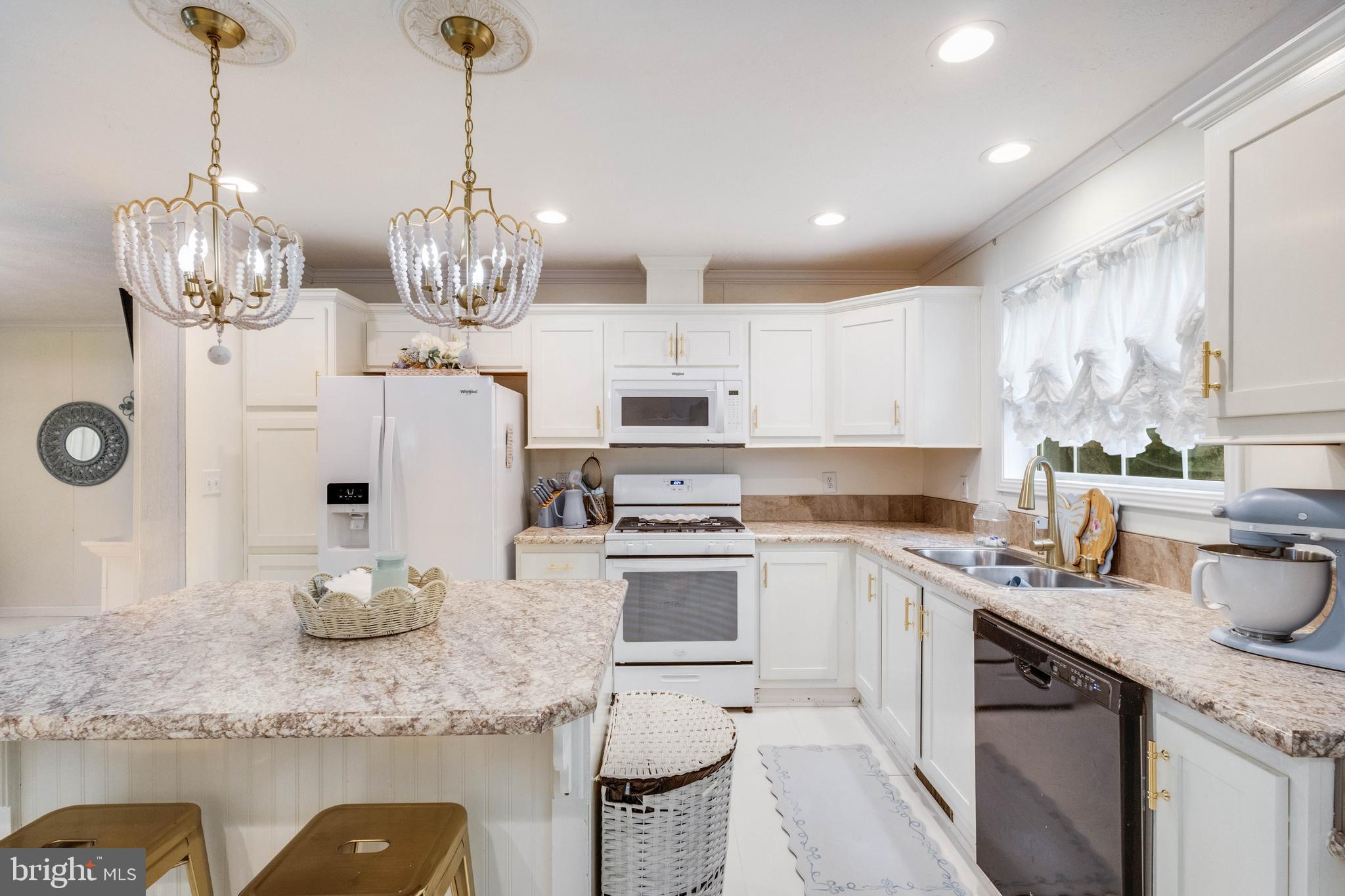 HOLLY VIEW - Residential