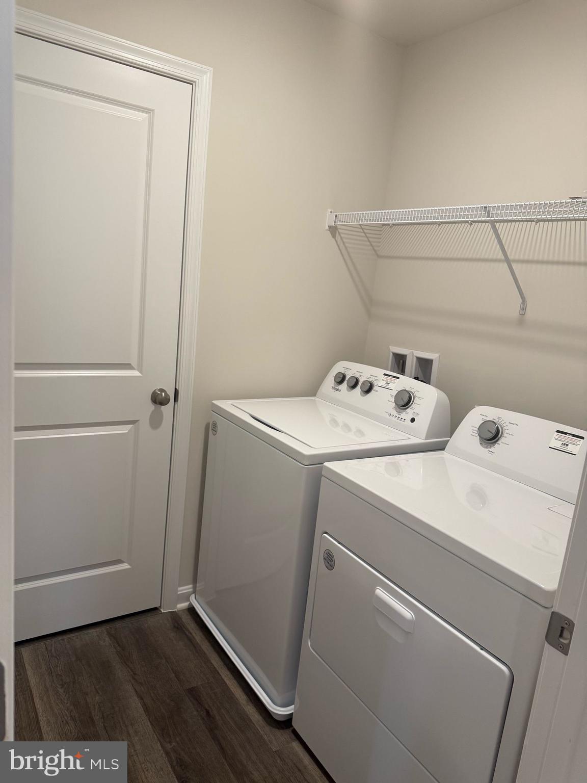 WEST WIND - Residential Lease