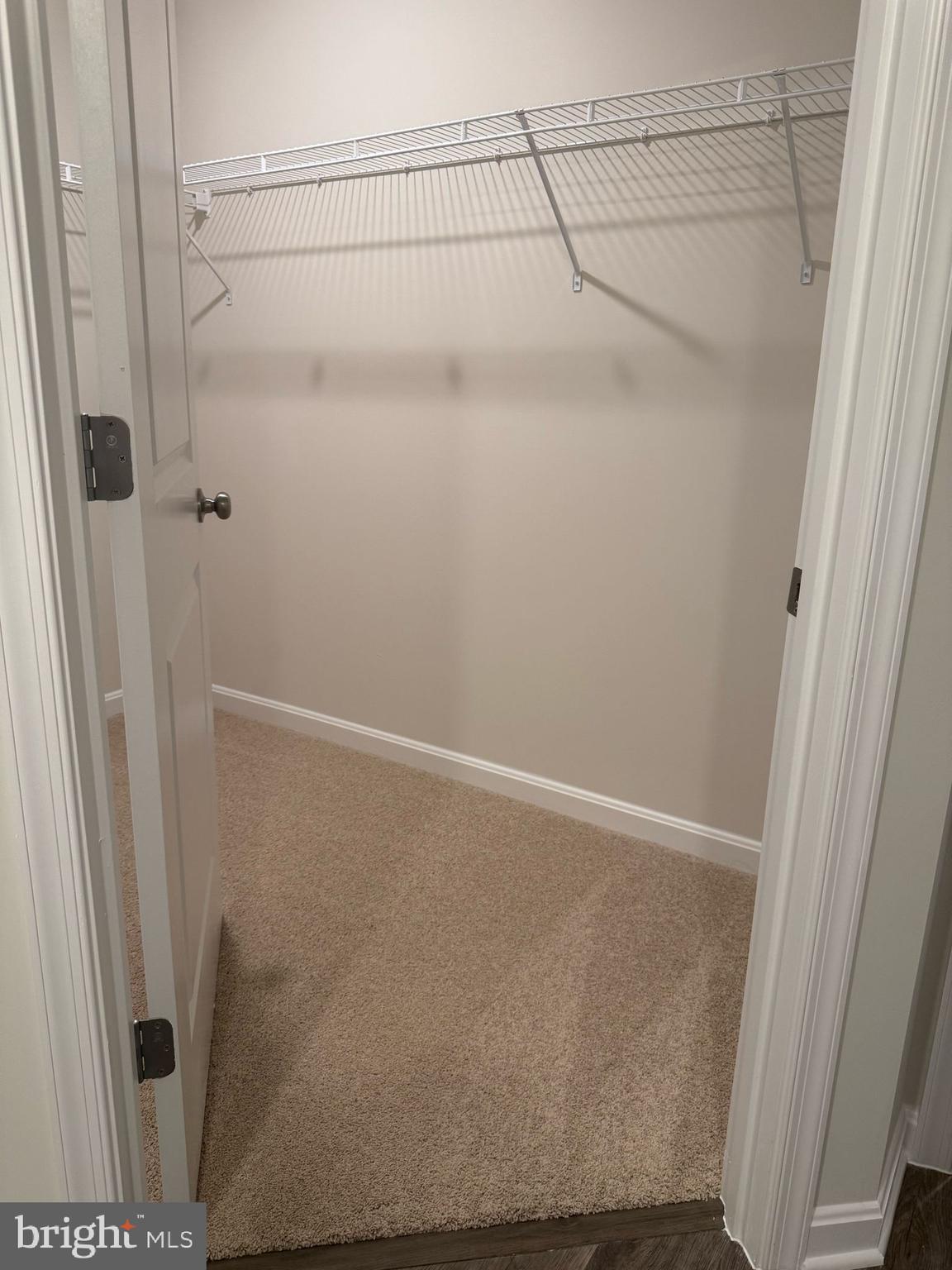 WEST WIND - Residential Lease