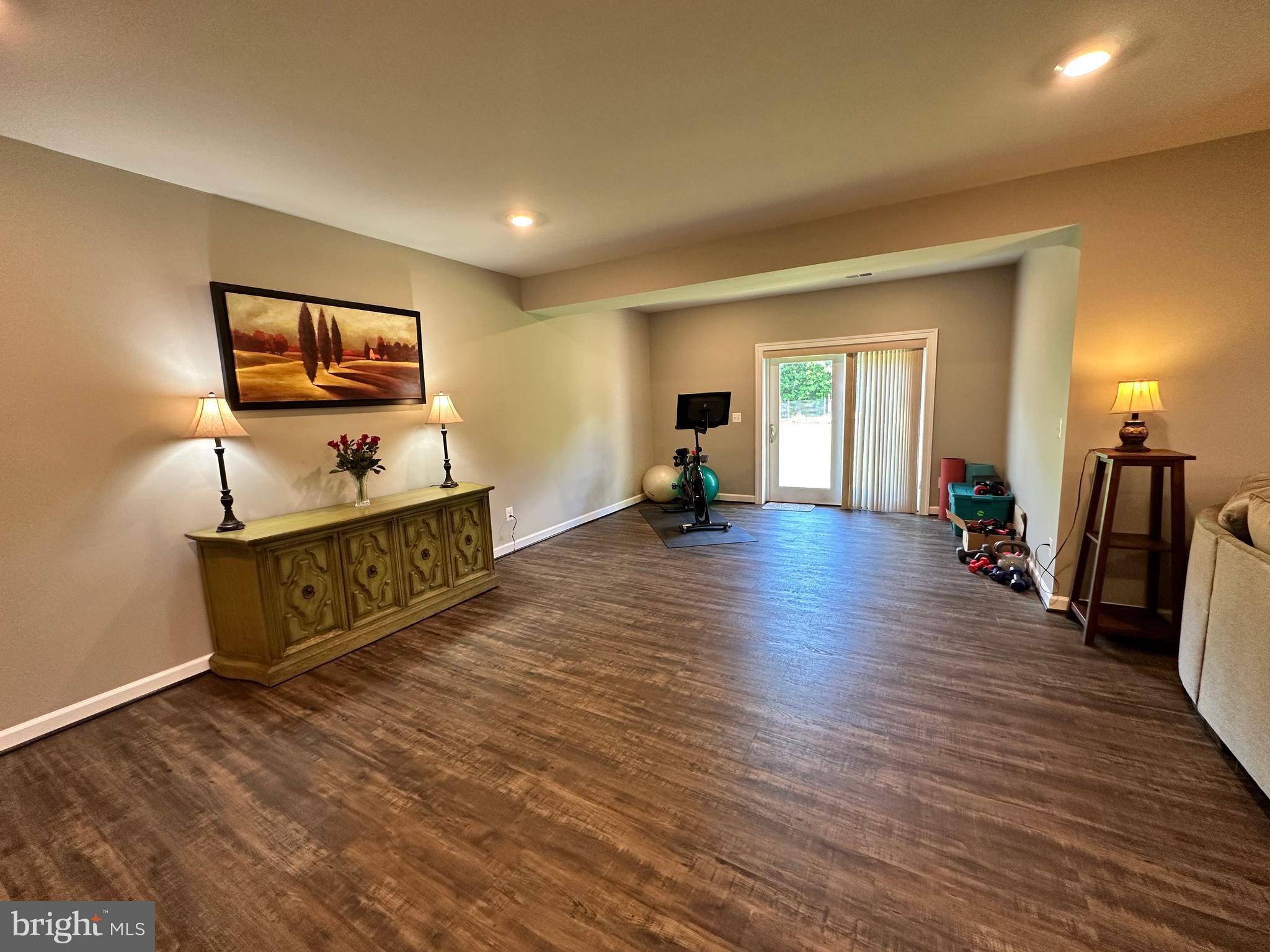 GLENBURY ESTATES - Residential