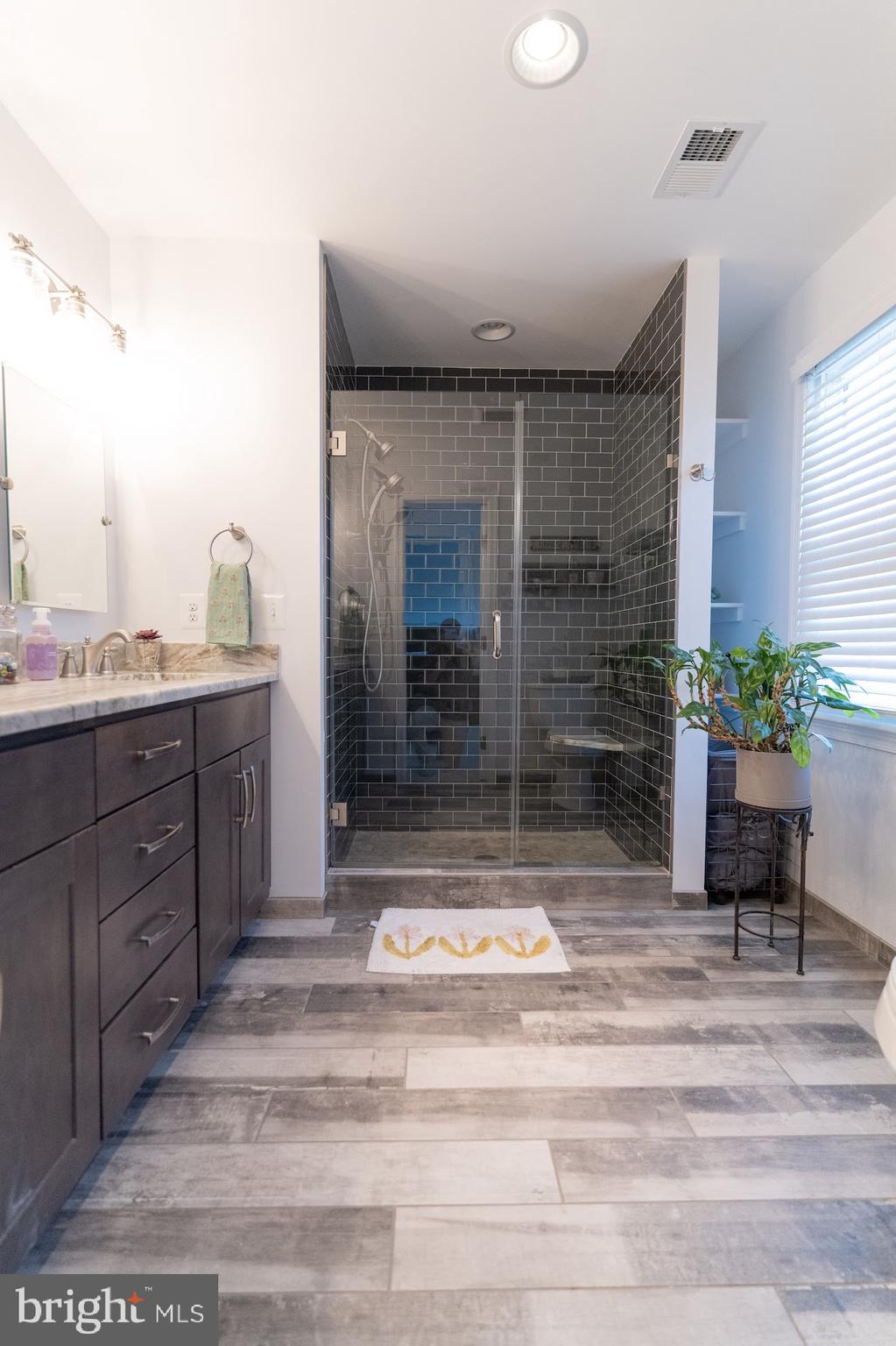 ROCKY RUN - Residential
