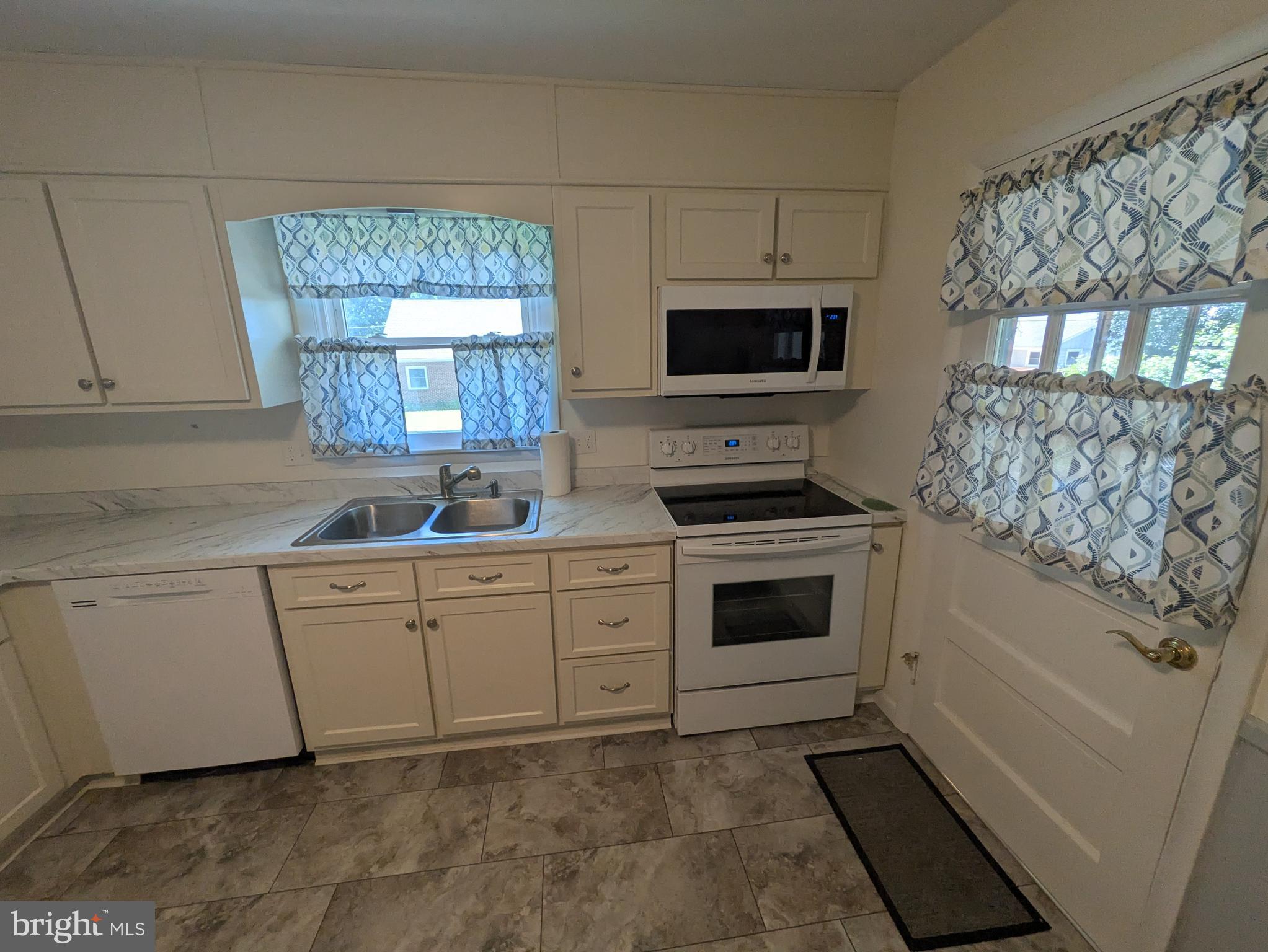 OAKWOOD PARK - Residential