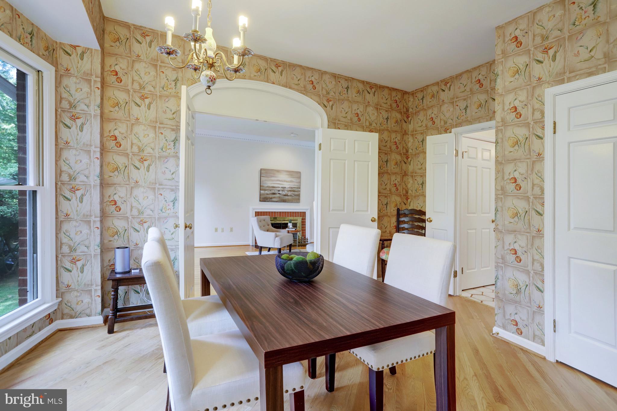GOLF CLUB MANOR - Residential