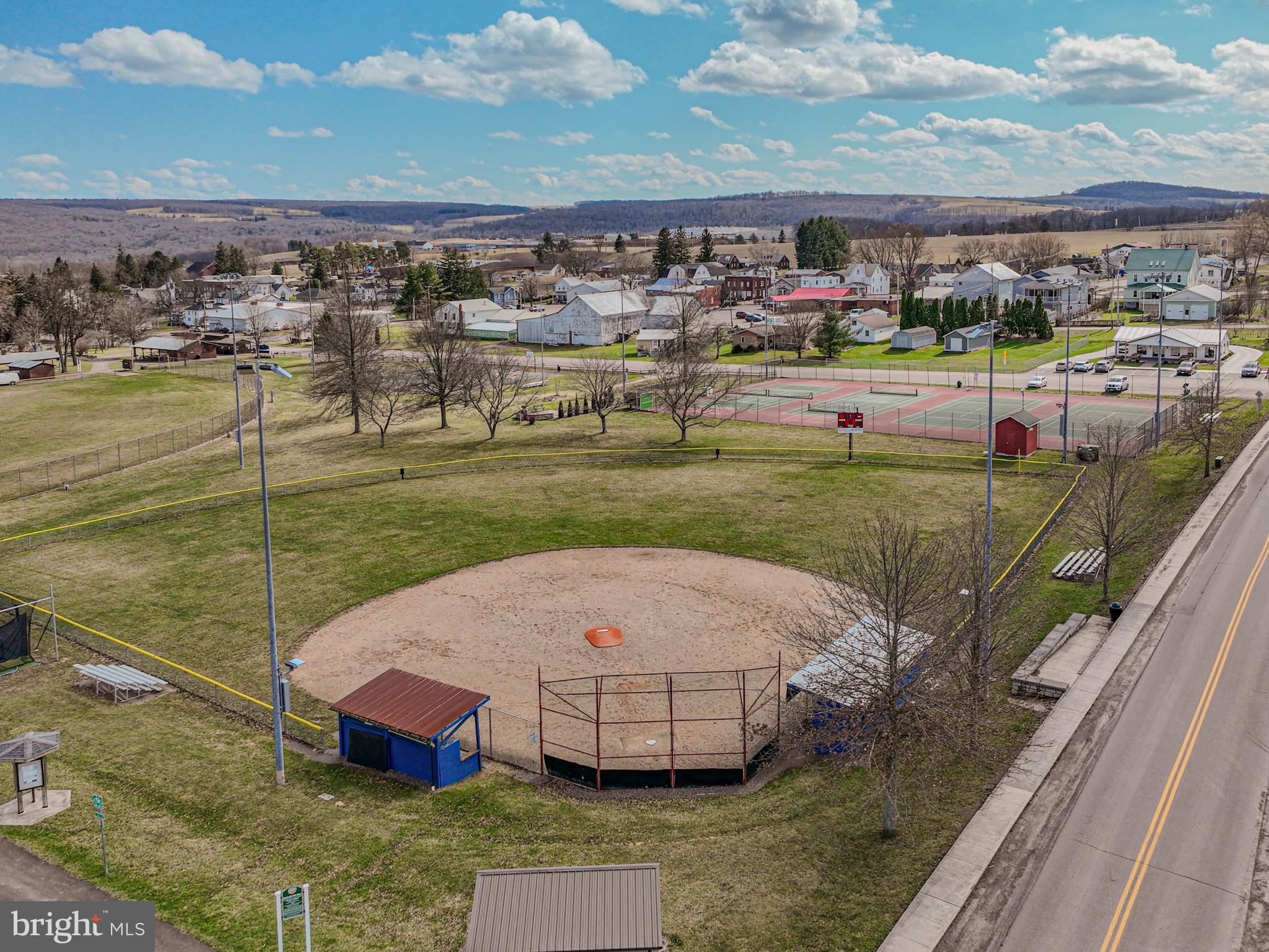 GRANTSVILLE - Land