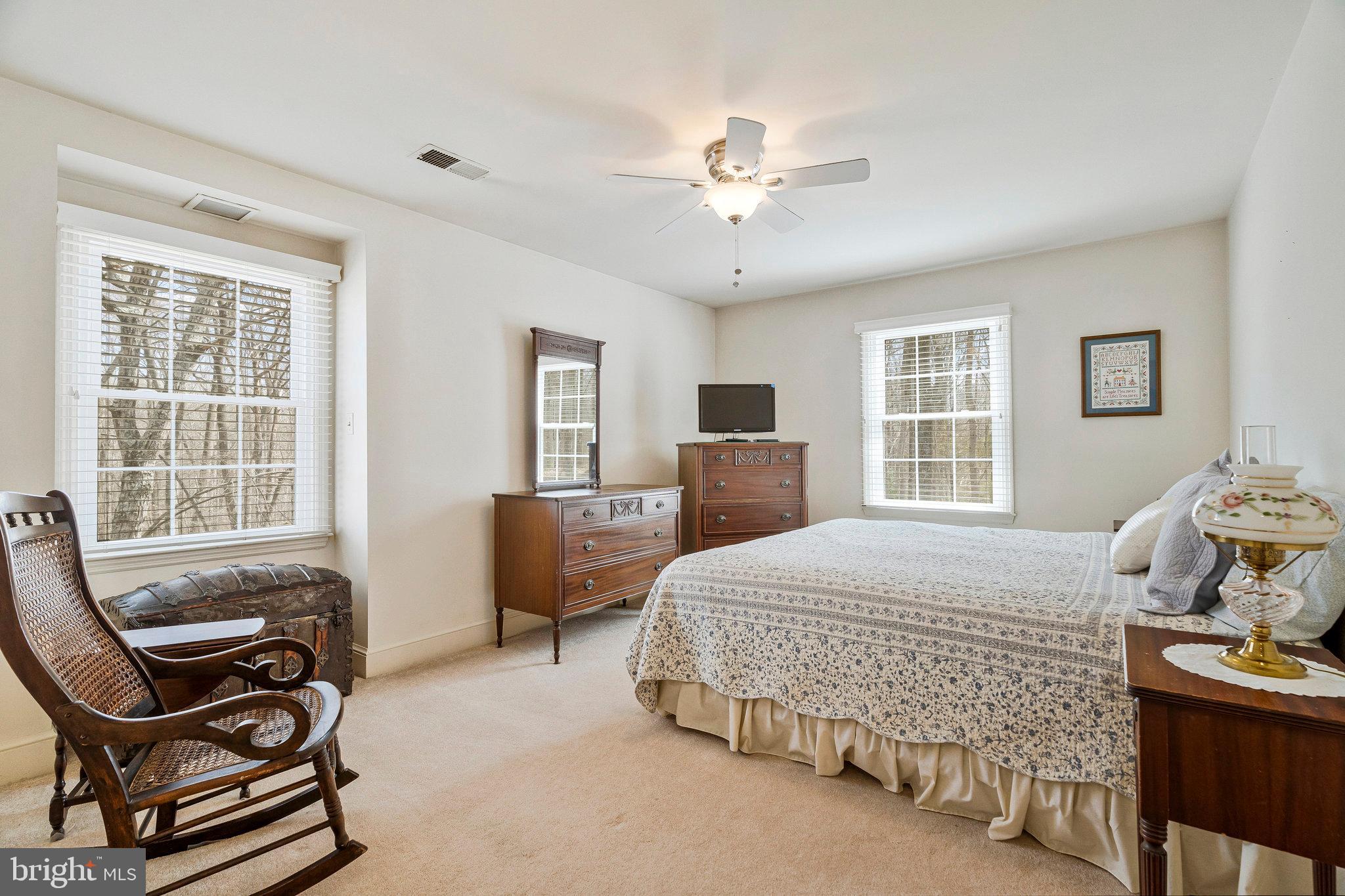 SURREY ACRES - Residential