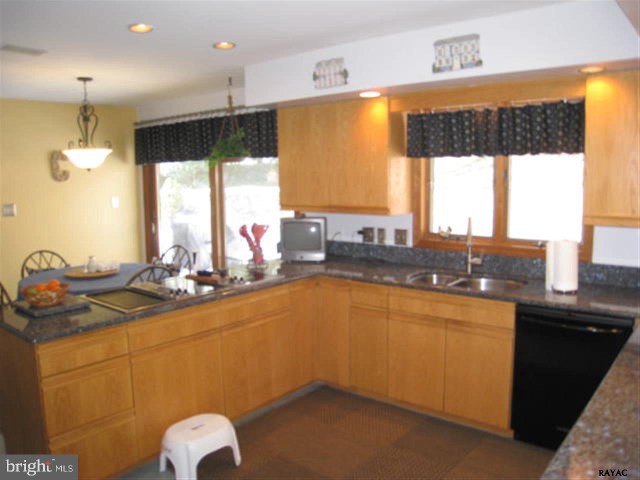 PENN OAKS - Residential
