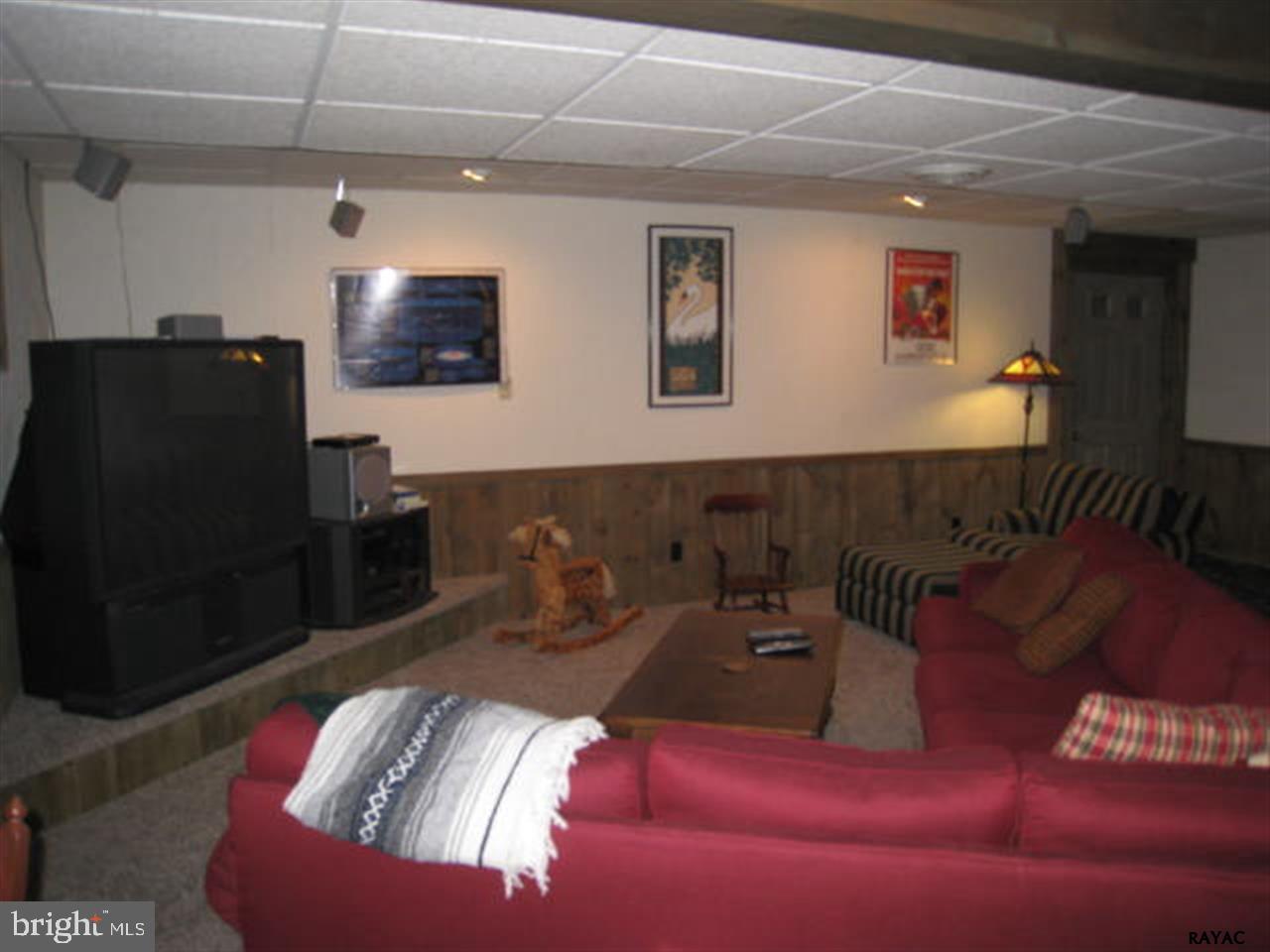 PENN OAKS - Residential