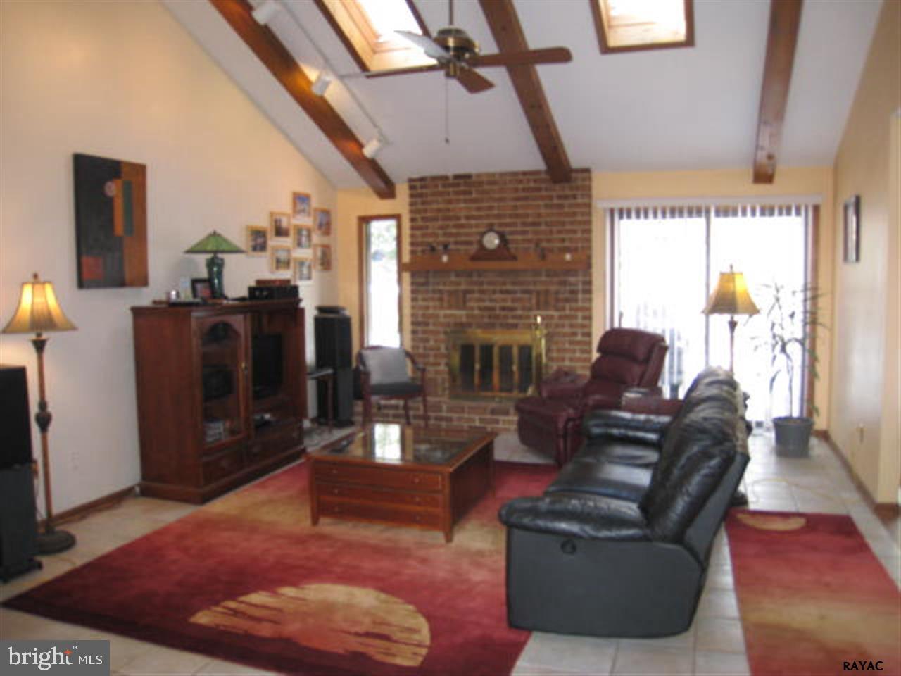 PENN OAKS - Residential