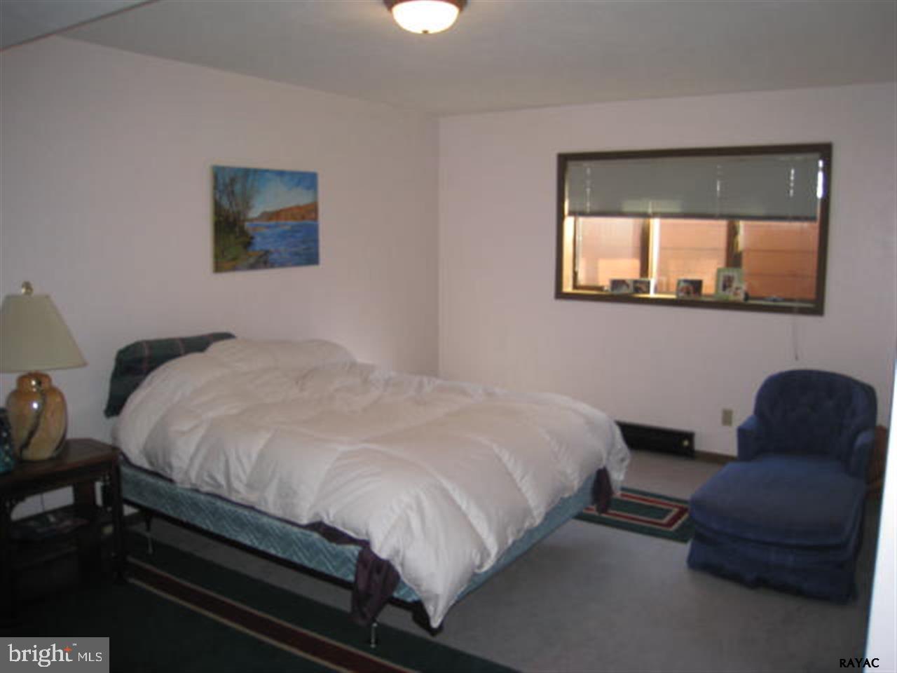 PENN OAKS - Residential
