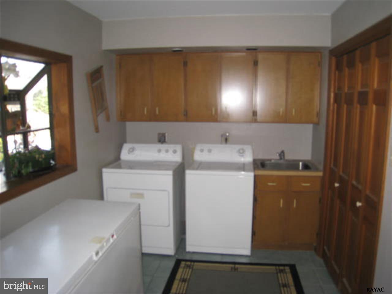 PENN OAKS - Residential